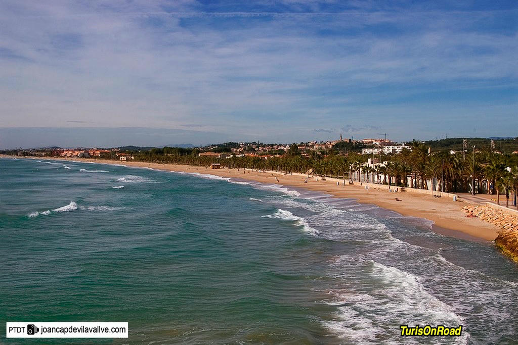 Foto 2 de Playa Llarga de Roda de Barà