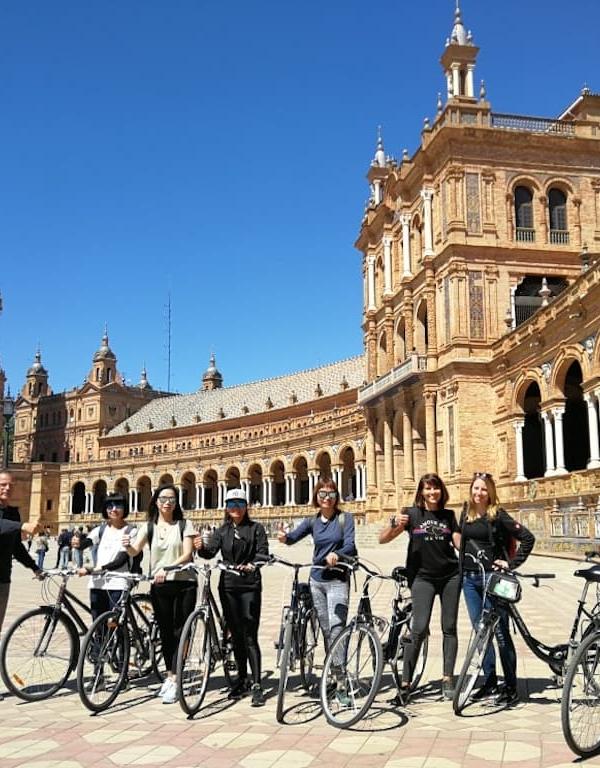 TOUR GUIADO EN BICICLETA POR SEVILLA